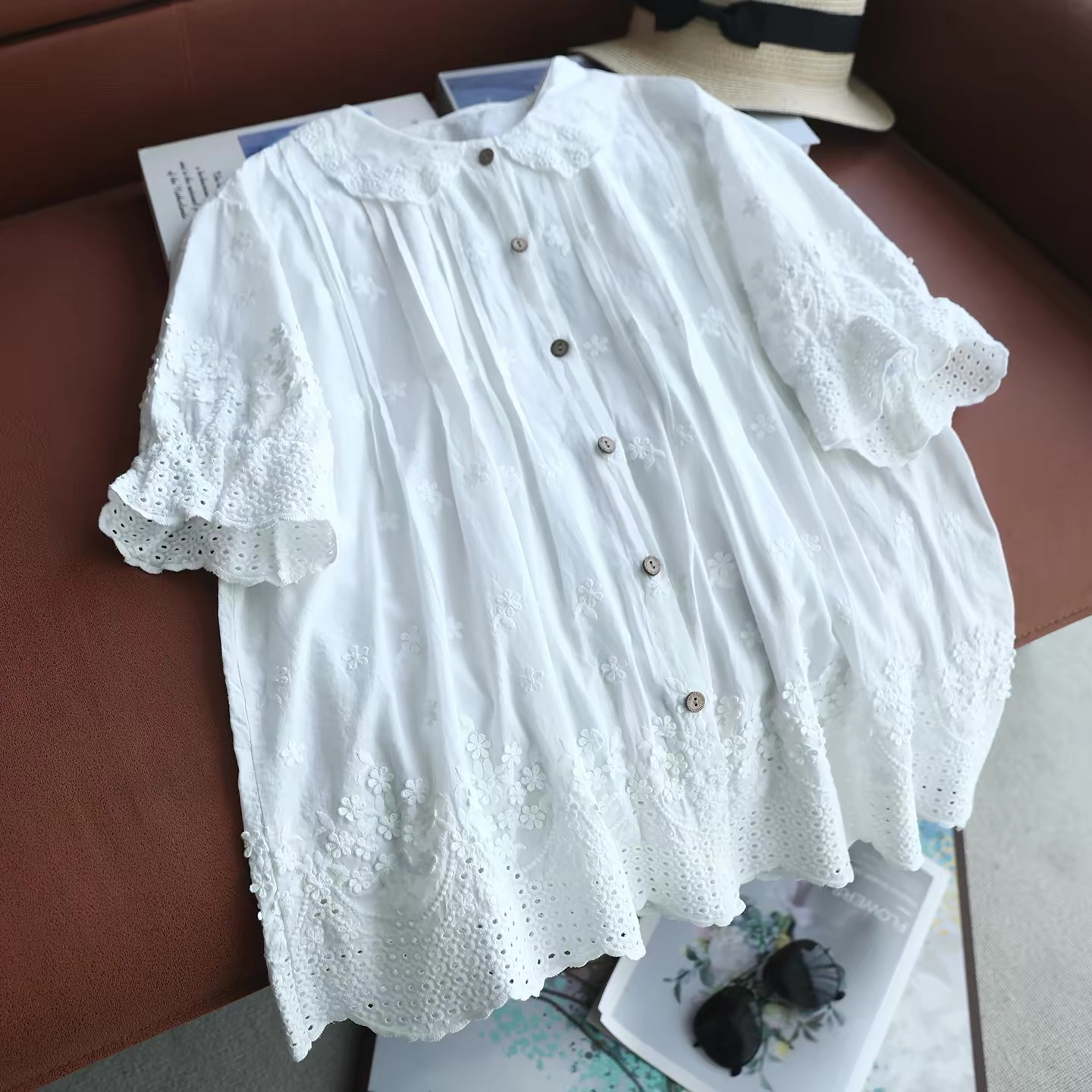 Blus Wanita 2026 dengan Kerah  - Embroidery Eyelet ulasan dan harga