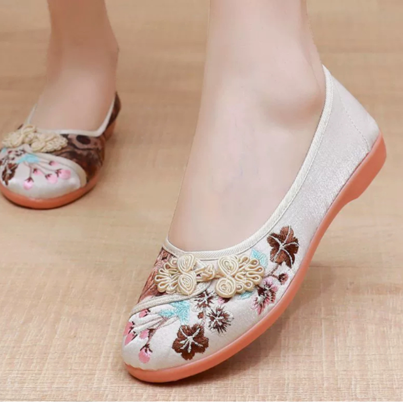 Sepatu Kanvas Wanita Gaya Cina - Embroidery Style ulasan dan harga