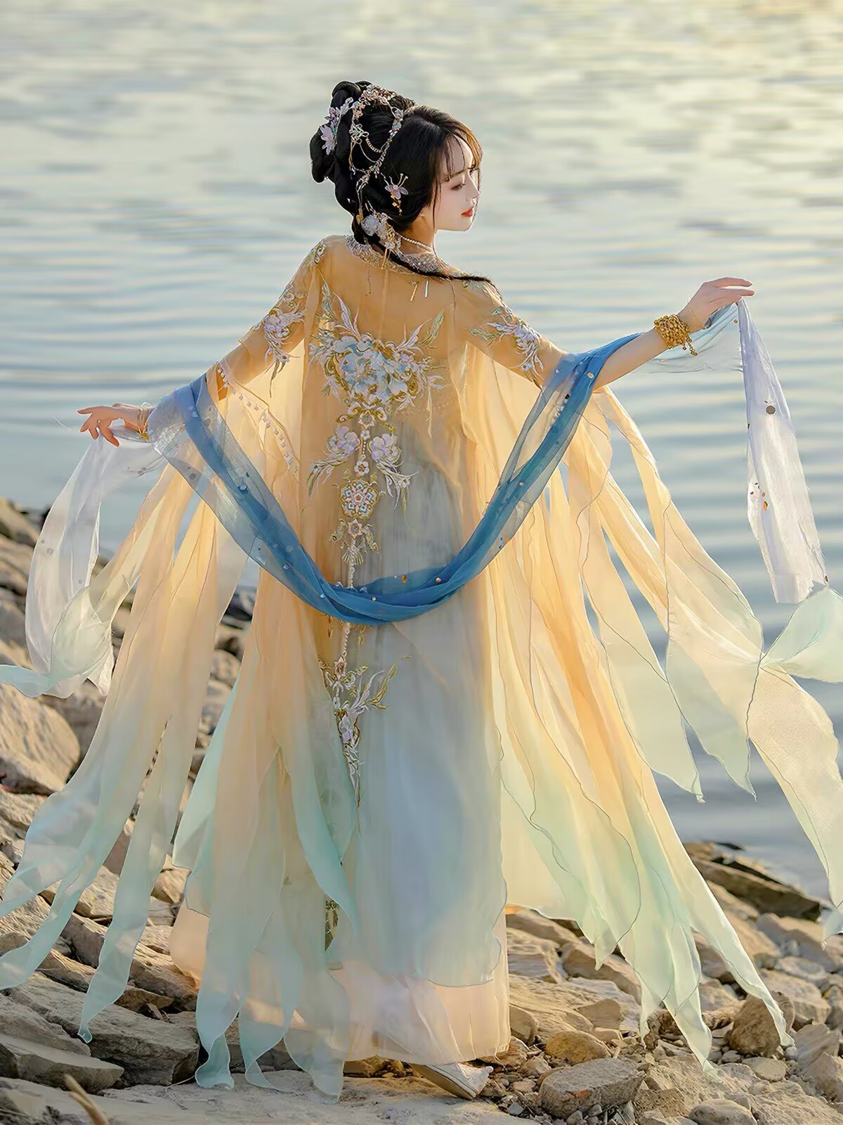 Gaun Hanfu Cina Wanita Bordir  - Embroidery Yellow ulasan dan harga